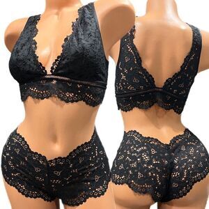 Victoria’s Secret Body Set Sexy Unlined Lace Bralette & Shortie Panty black S